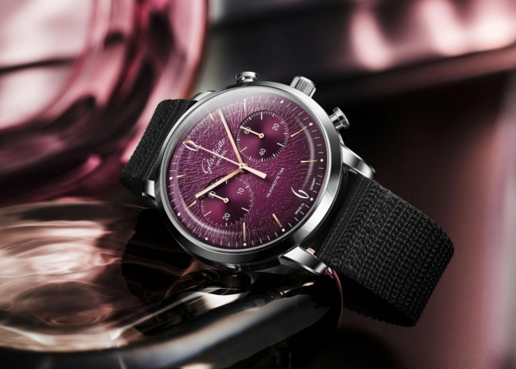 格拉蘇蒂原創Glashütte Original Sixties Chronograph 年度版，以紫羅蘭色重現六零年代黑膠歲月