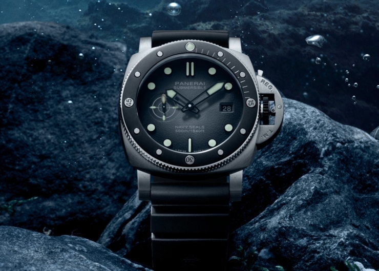 海豹突擊隊，深海出任務！Panerai Submersible Navy SEALs腕錶PAM01738