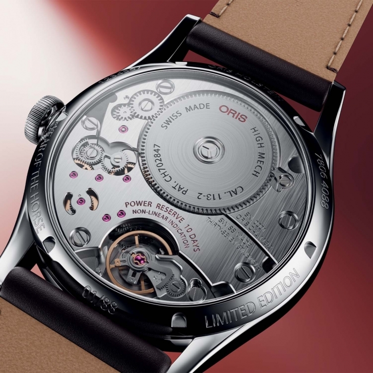 ORIS - ARTELIER - 01 113 7806 4088-Set - ORIS 豪利時發表火馬年限量版腕錶:以深紅錶盤詮釋火馬精神