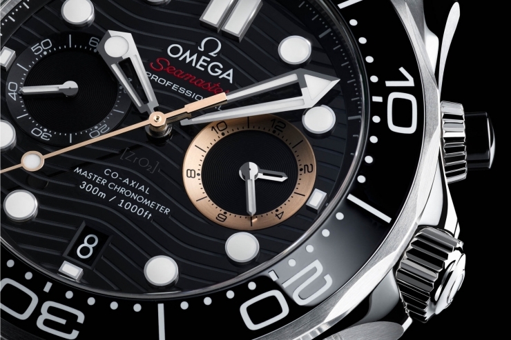 OMEGA - SEAMASTER - 210.32.44.51.01.002 - 007首枚海馬計時碼錶登場！歐米茄將《007：初露鋒芒》遊戲裝備帶到現實