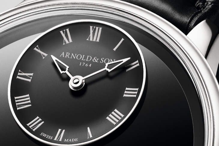 ARNOLD & Son - ULTRATHIN TOURBILLON - 1UTBX.Z03A.C1375C - 以黑色縞瑪瑙重塑航海時計精神|Arnold & Son 超薄陀飛輪新作