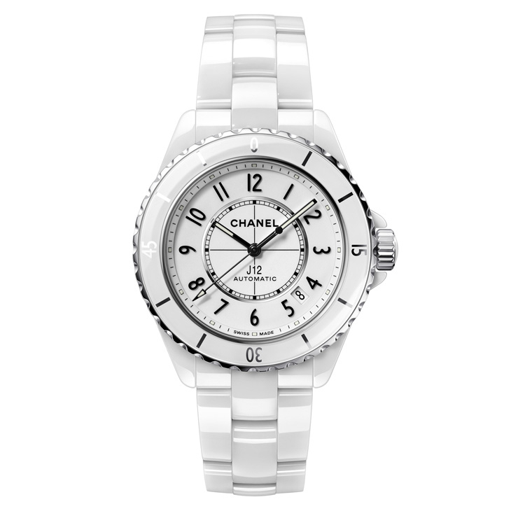 CHANEL - J12 - H5697 - CHANEL J12之所以無可比擬:剛之極致,柔蘊其中