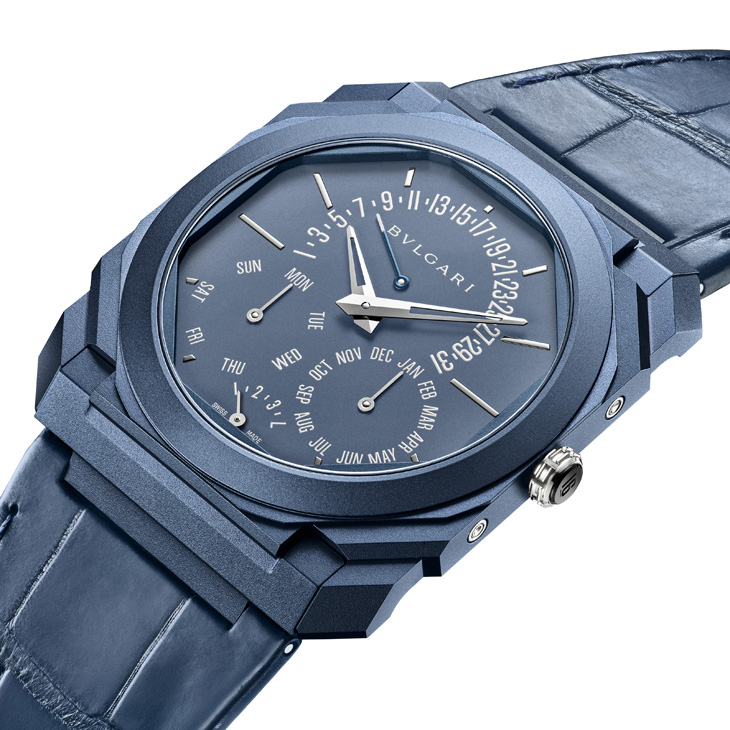 BVLGARI - OCTO - 104262 - 單色型格,藍色鈦金屬版BVLGARI Octo Finissimo超薄萬年曆腕錶現身