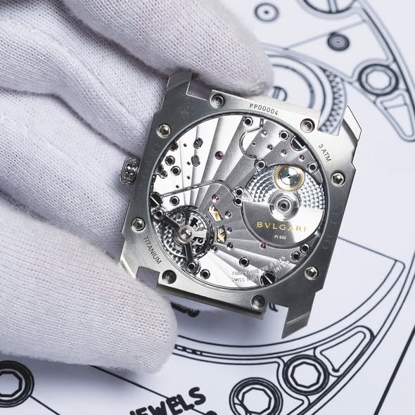 BVLGARI - OCTO - 104351 - 寶格麗BVLGARI Octo Finissimo自動腕錶全新錶徑37毫米,尺寸凝鍊,鋒芒更盛