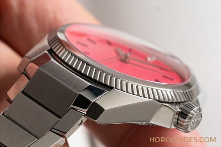 ORIS - PROPILOT - 01 531 7796 4158-07 8 17 05LC - 想追的來!華麗巨星Miss Piggy和你捉迷藏|Oris ProPilot X Miss Piggy特別版腕錶