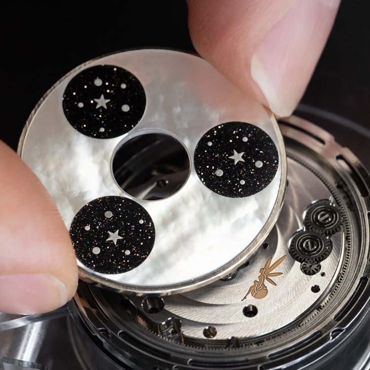 VAN CLEEF & ARPELS - POETIC COMPLICATION - VCARPESA00 - 眺望月夜|梵克雅寶W&W 2026新作亮點