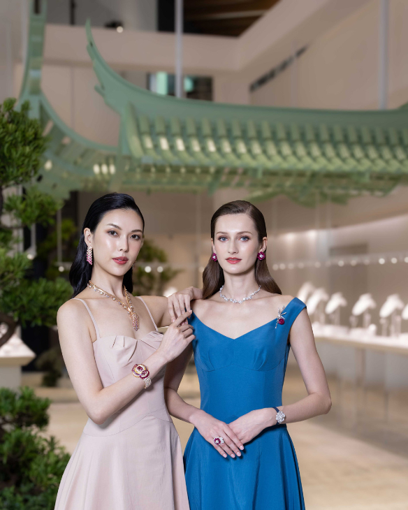 VAN CLEEF & ARPELS - 燕尾翹脊下， 梵克雅寶經典薈萃｜Signature高級珠寶鑑賞活動