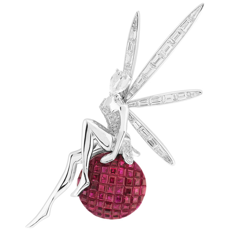 VAN CLEEF & ARPELS - 燕尾翹脊下， 梵克雅寶經典薈萃｜Signature高級珠寶鑑賞活動