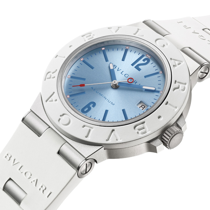 BVLGARI - BVLGARI∙BVLGARI - 104309 - 珍珠母貝馬賽克、冰藍&純白，夏日氛圍注入BVLGARI BVLGARI系列腕錶2026新作 