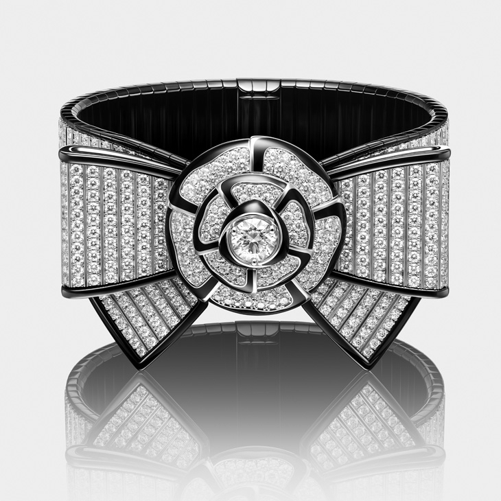 CHANEL - 高級鐘錶 - (NŒUD DE CAMÉLIA手環錶) - 從那些年的生活靈感,到跨越時代的風格符碼|CHANEL高級製錶的蝴蝶結、山茶花與獅子