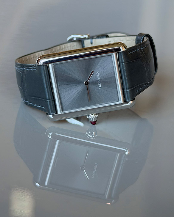 CARTIER - TANK - WGTA0303 - 衝動，還是理性？藏家Felicity最愛的新收藏｜HOROGUIDES雜誌Vol.10 特別企劃