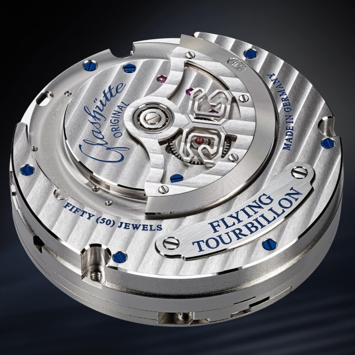 GLASHÜTTE ORIGINAL - PANO - 1-93-03-01-03-61 - 源自赭紅鐵色，格拉蘇蒂原創鉑金限量版PanoLunar Tourbillon，揭幕嶄新錶盤工坊